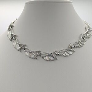 Vintage Silver Toned Textured Leaf Link Choker Necklace Spring Jewelry